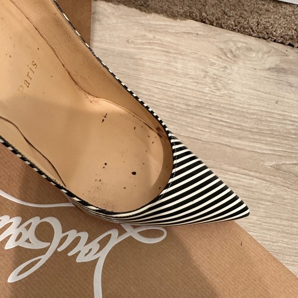 Authentic Christian Louboutins striped black and white Decollete 100 - Picture 9 of 10